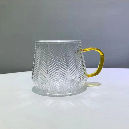 A Hot Glass Cup Striped Diamond Cup Transparent