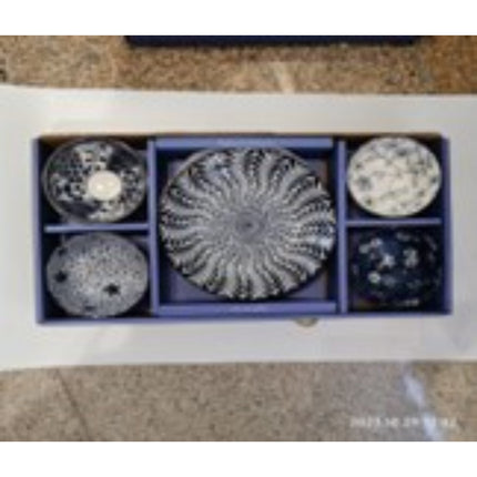 Ceramic 4 Bowls And 2 Plates Set