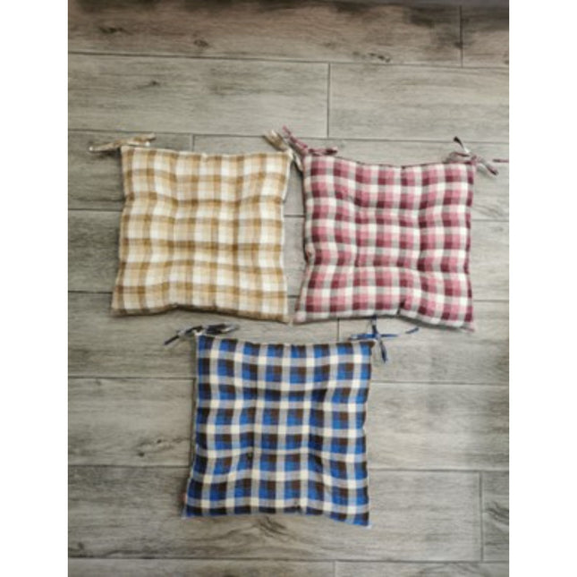 Linen Check 4 Hole Cushion