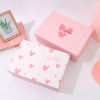 Red heart gift box set