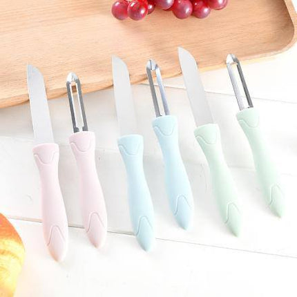 Kitchen peeler and knife set