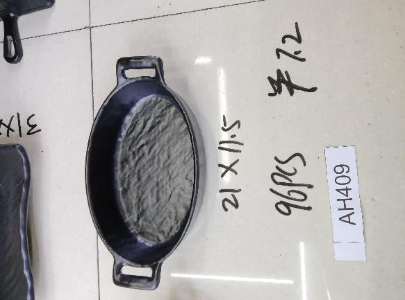 Pan With Two Ears, Shape