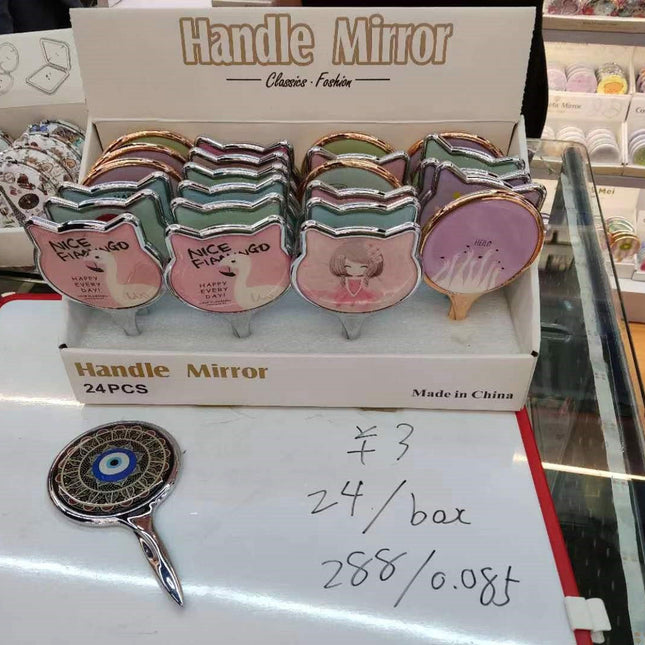 Handle Mirror