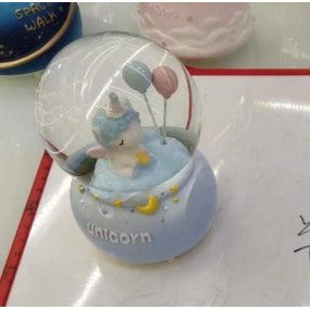 Snow Globe L8X12