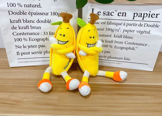 בובת בננה 23 ס"מ