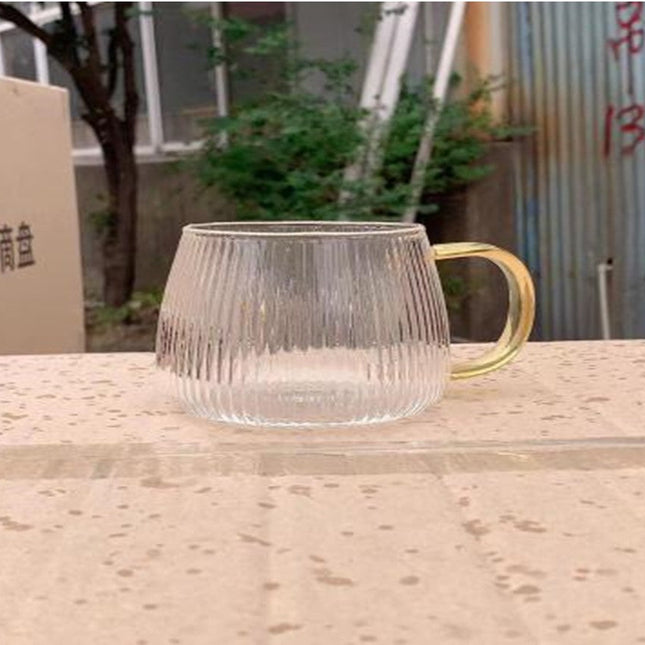 A Hot Glass Cup Striped Round Fun Transparent