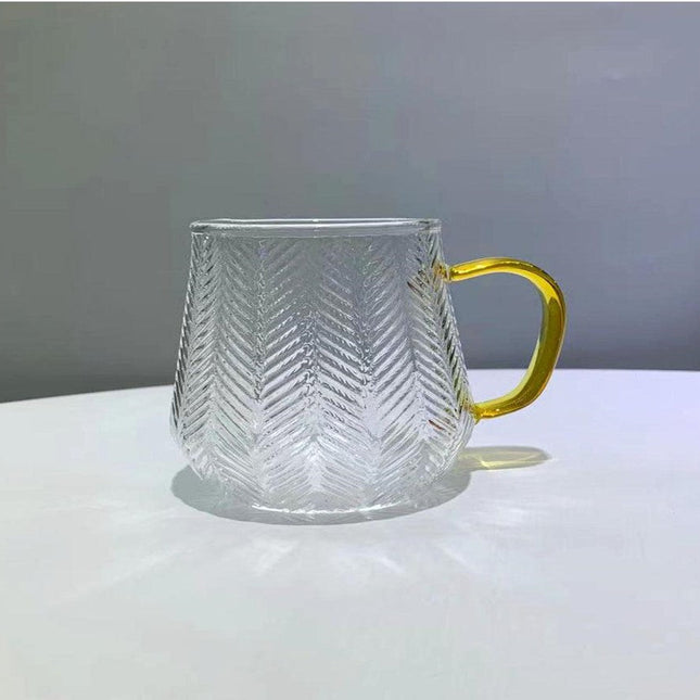 A Hot Glass Cup Striped Diamond Cup Transparent