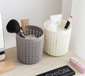 Cosmetic storage cup